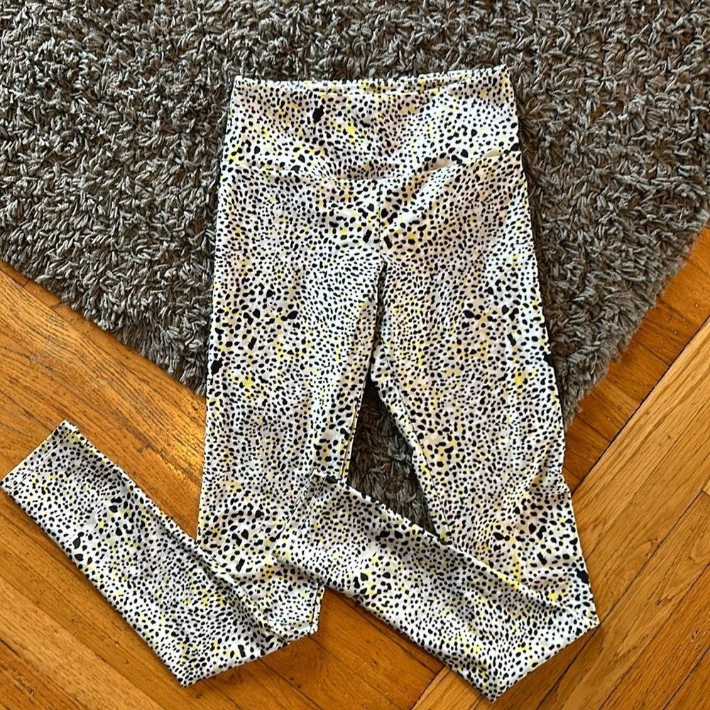 Goldsheep Leopard Spot Legging Size Small